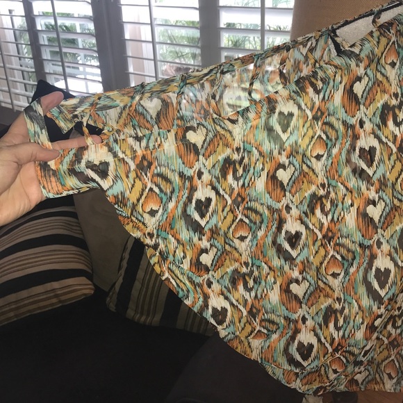 Batwing top cutout sleeves - Picture 4 of 6