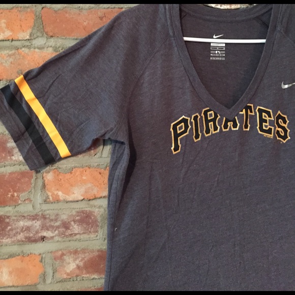 Pittsburgh Pirates top - Picture 3 of 3