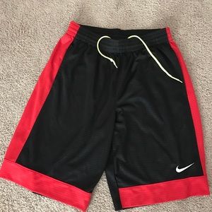 Men's Nike shorts New medium