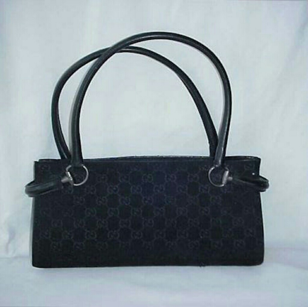 GUCCI-Authen Black Canvas/leather. FAB!