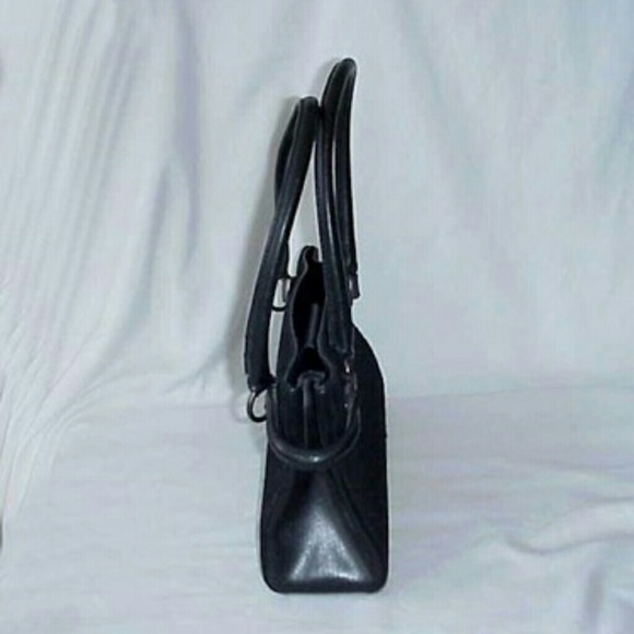 GUCCI-Authen Black Canvas/leather. FAB! - Picture 2 of 7