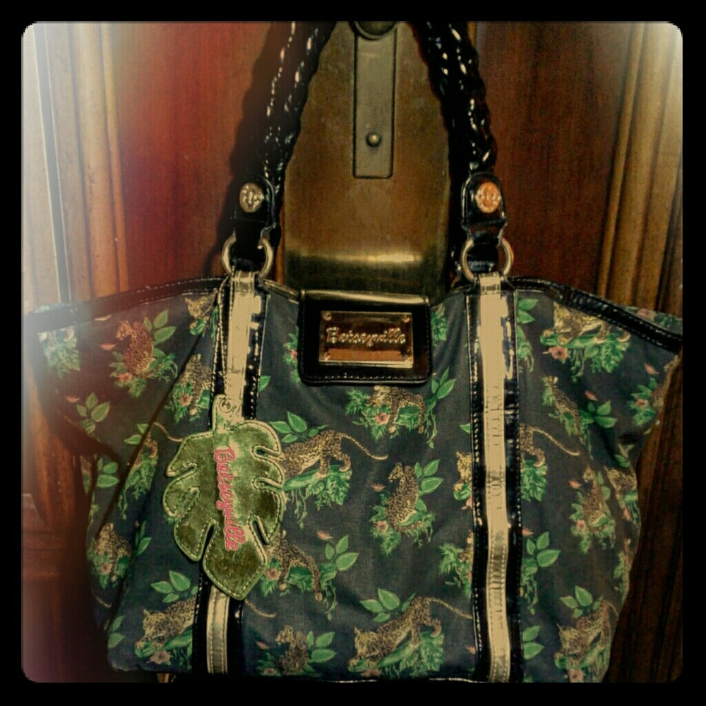 Jungle Print Betseyville Shoulderbag