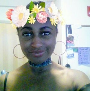 Meet your Posher, Renisha