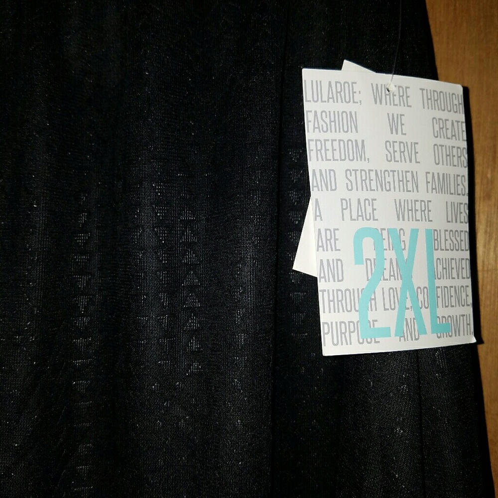 LuLaRoe 2xl Lola skirt ***SOLID BLACK***