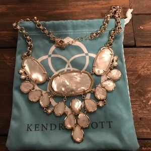 Kendra Scott necklace