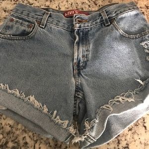 Levi's 550 cut offs