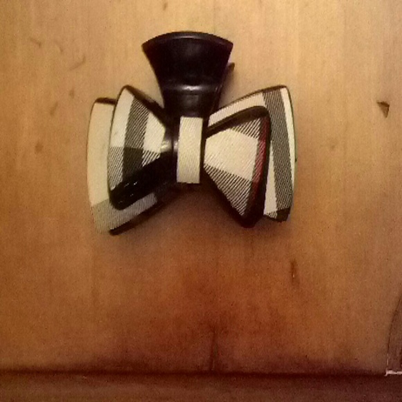 Brand new Hair Clip - Picture 2 of 3