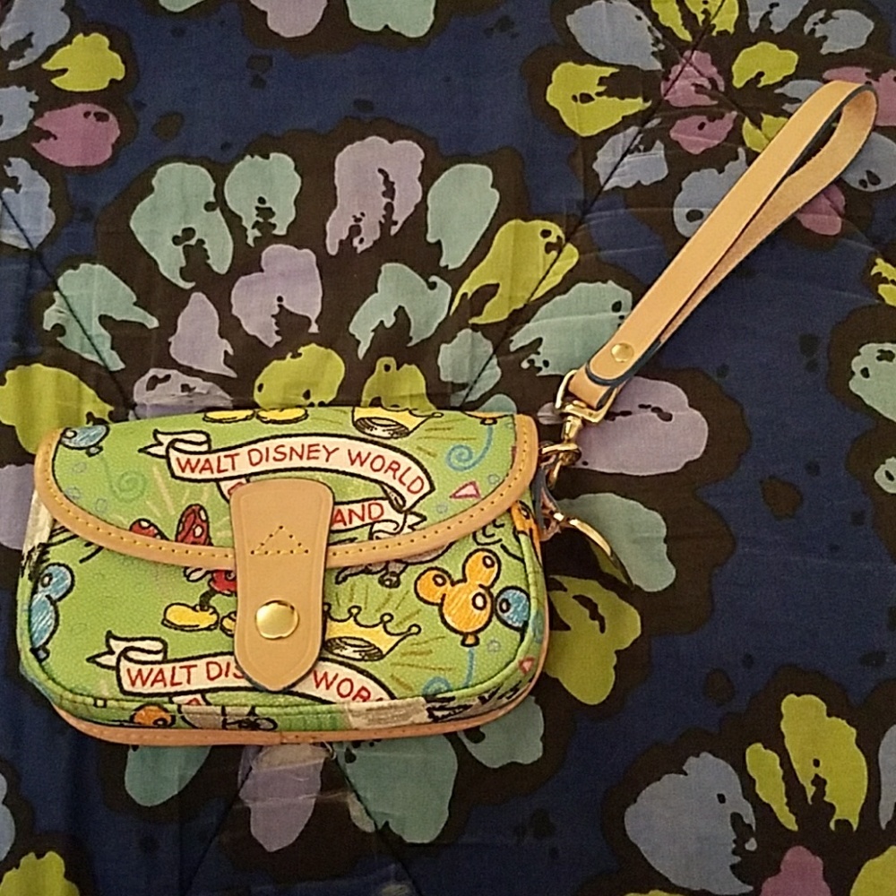 New Beautiful Dooney & Bourke Disney Wristlet NWOT