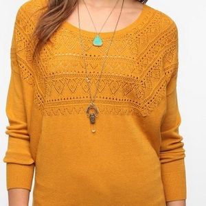 Pine and needle Dolan sleeve sweater