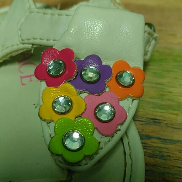 Children Place Sandal Thongs Size 4 - Picture 3 of 3