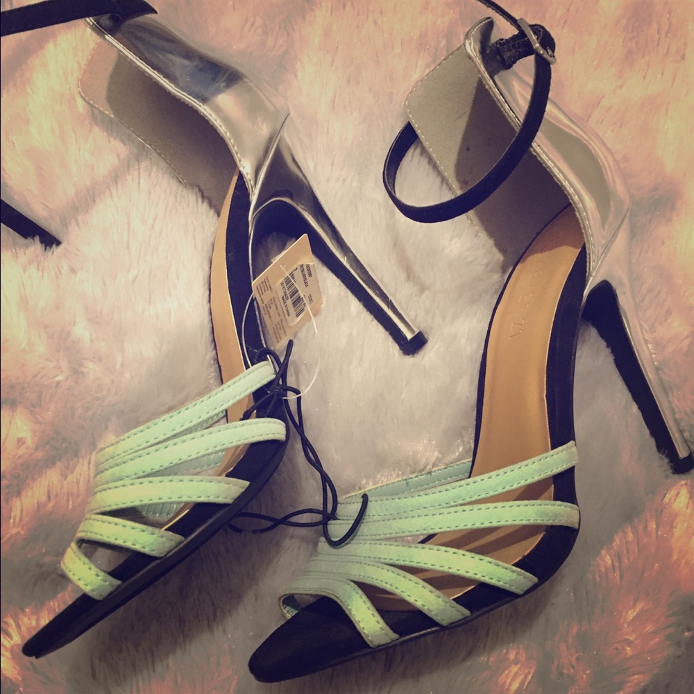 Mint heels