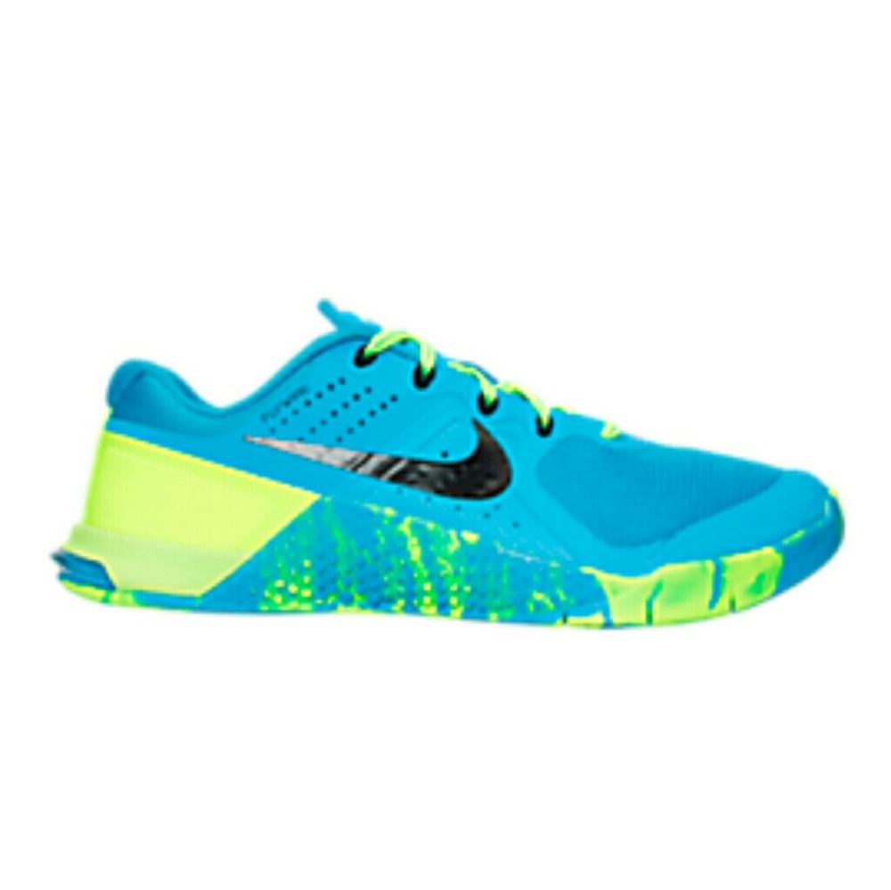 women's nike metcon  2 amp training shoes
