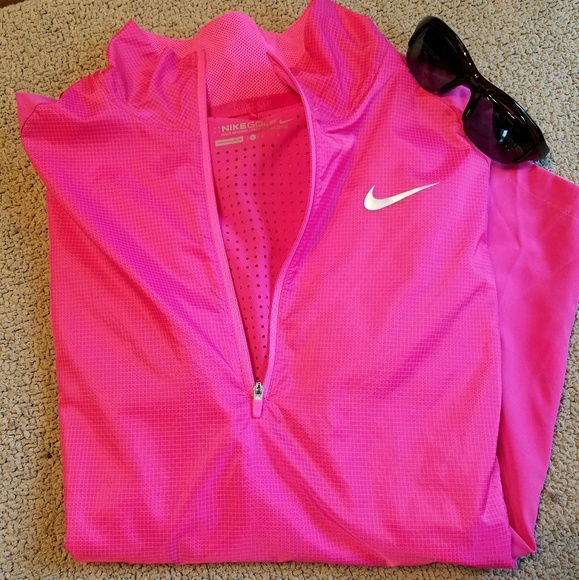 Nike Jackets & Blazers - Nike golf women's half zip jacket
