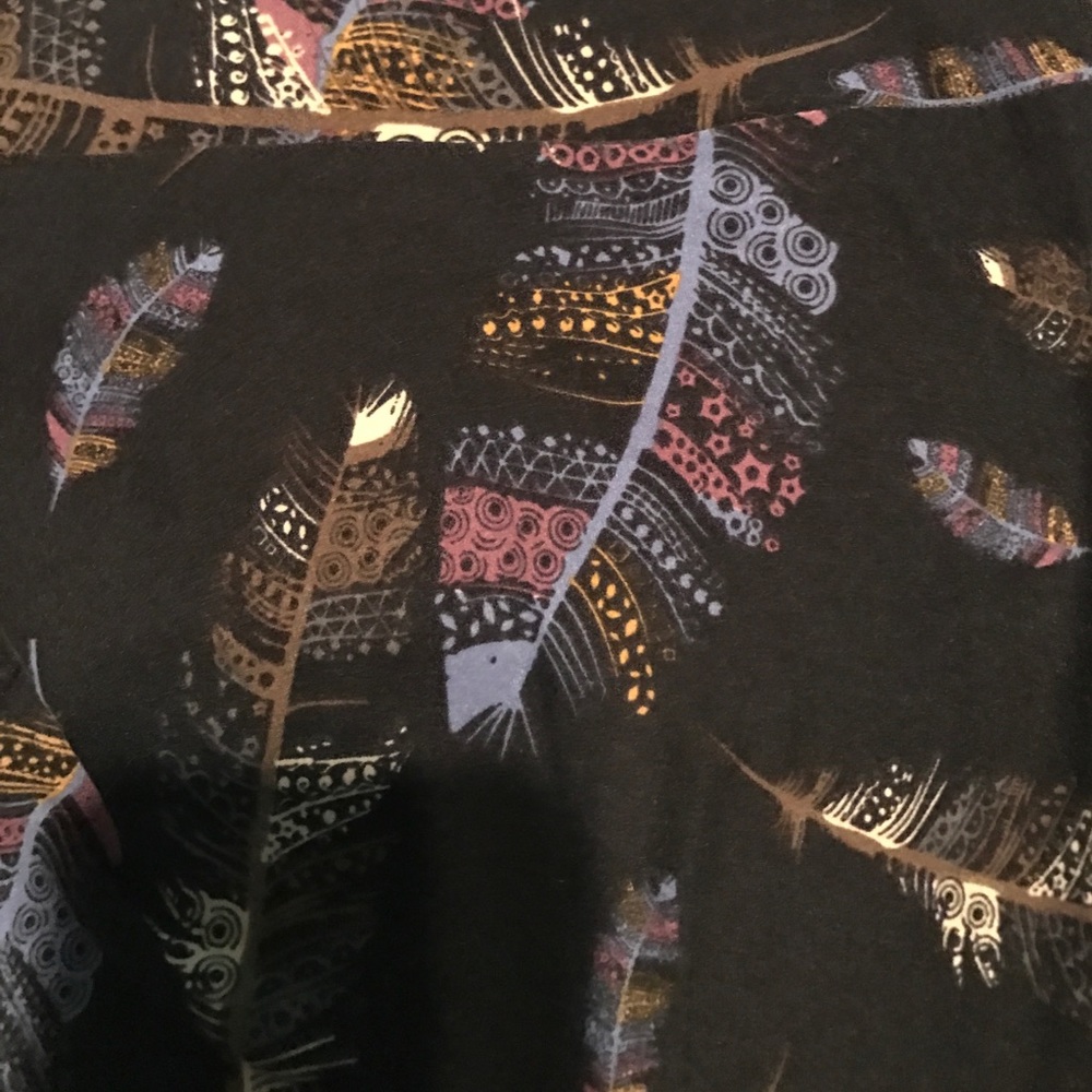 NWOT Lularoe feathers