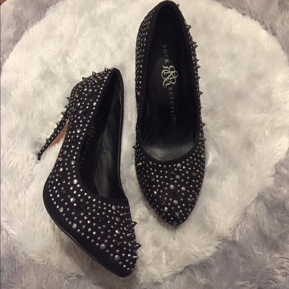 Spiked/studded heels