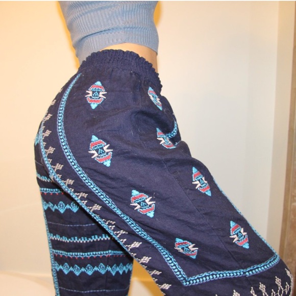 Aztec embroidered trousers Size small - Picture 4 of 4