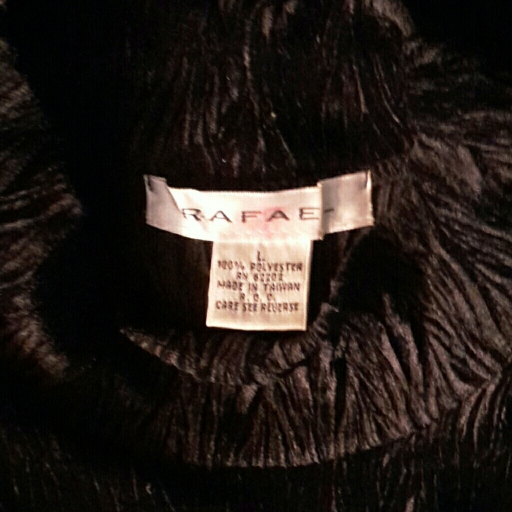 Top - Picture 3 of 3