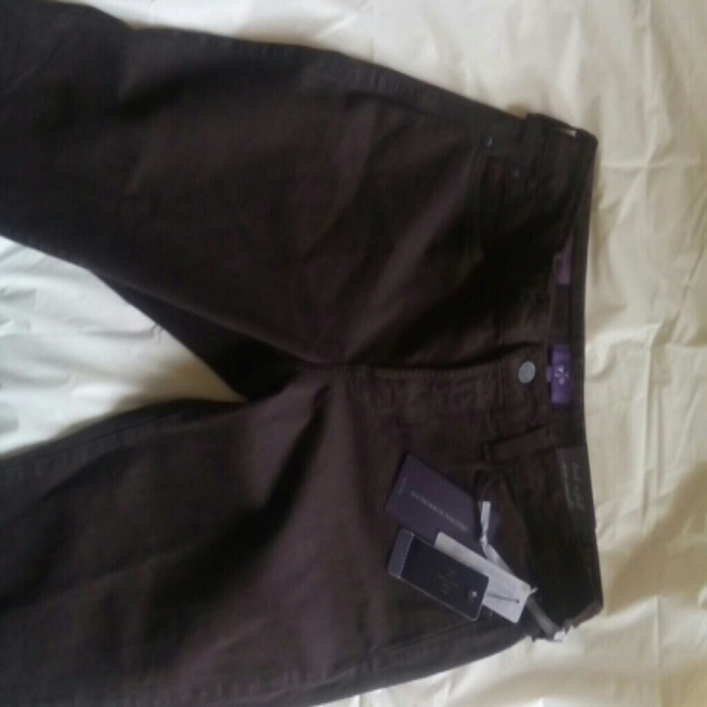 The original slimming jeans, lift tuck technology,