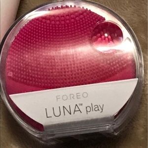 NWOT Luna Exfoliator