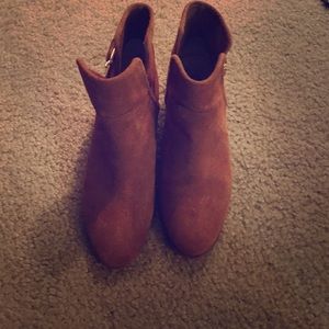 Gorgeous Michael Kors ankle boots