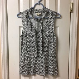 Womens Sleeveless knit top