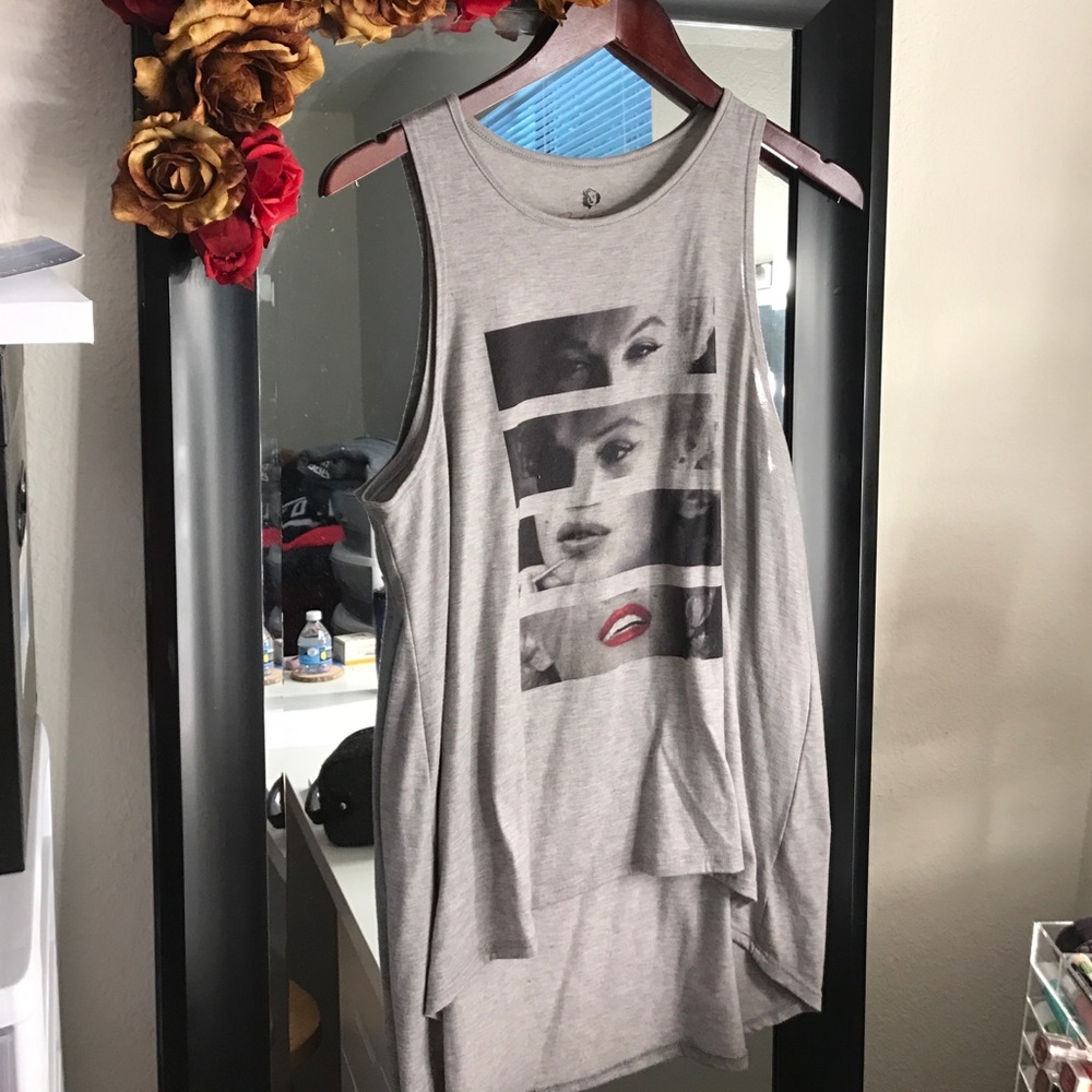 Marilyn Monroe shirt