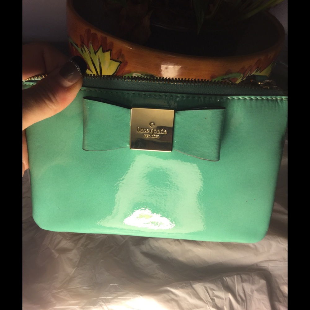 Kate Spade Veranda Place pouch wallet.