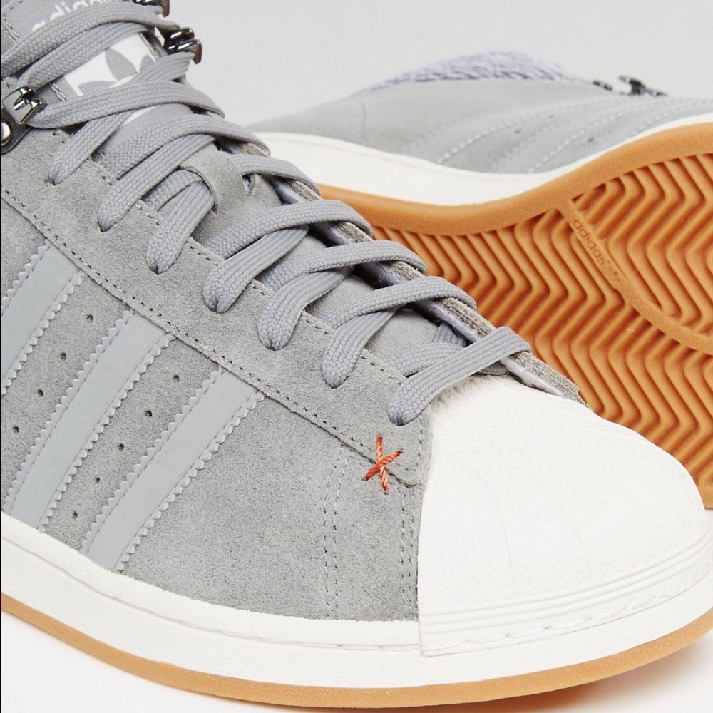 Adidas Original Pro Model BT Sneakers in Gray - Picture 3 of 4