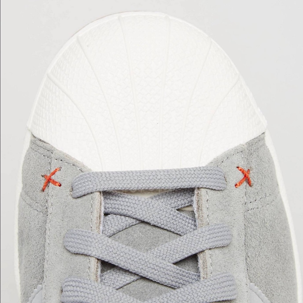 Adidas Original Pro Model BT Sneakers in Gray - Picture 4 of 4