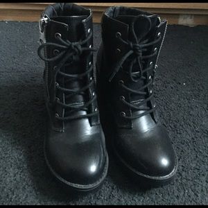 SALE ⏳ Steve Madden Boot Heels