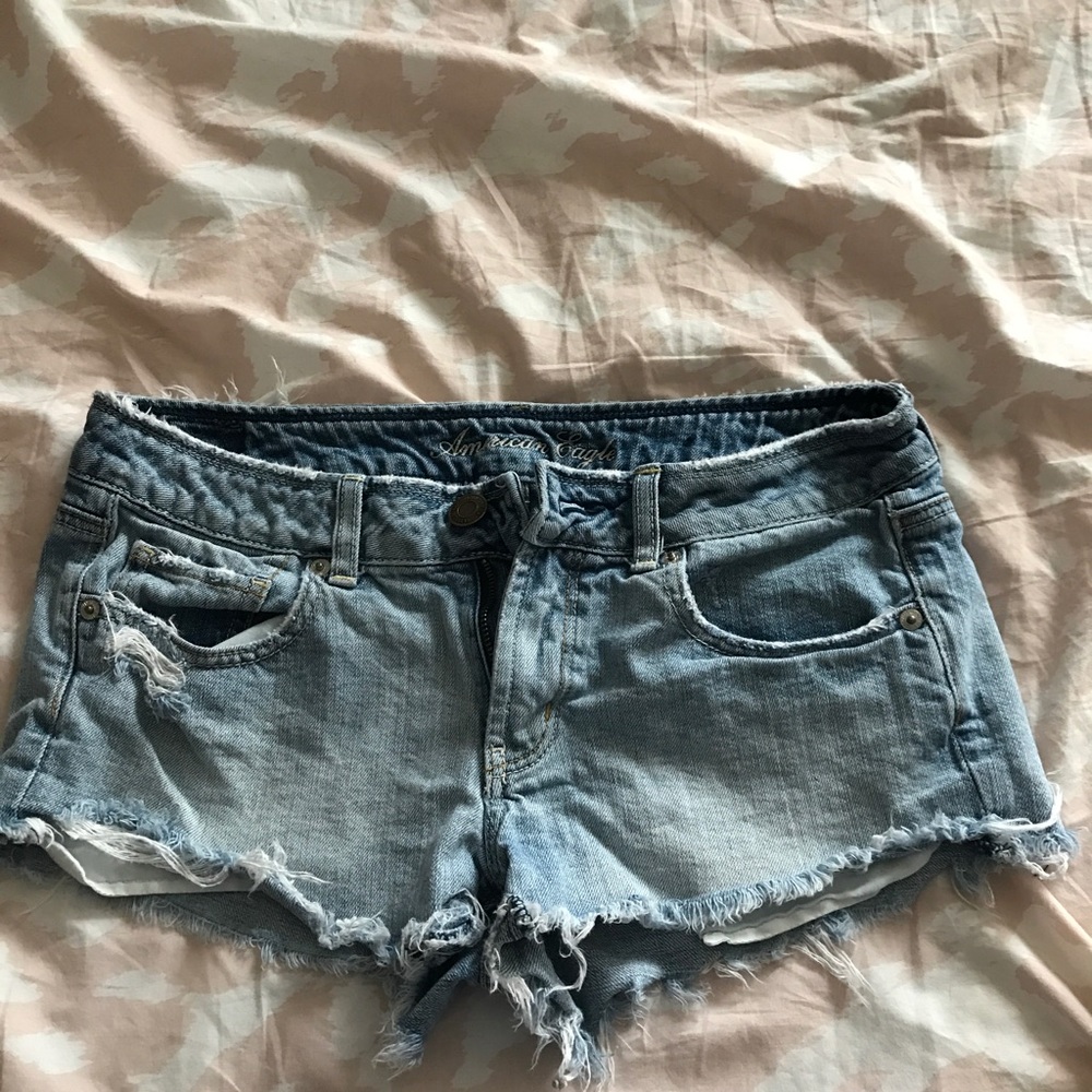 Traditional jean shorts