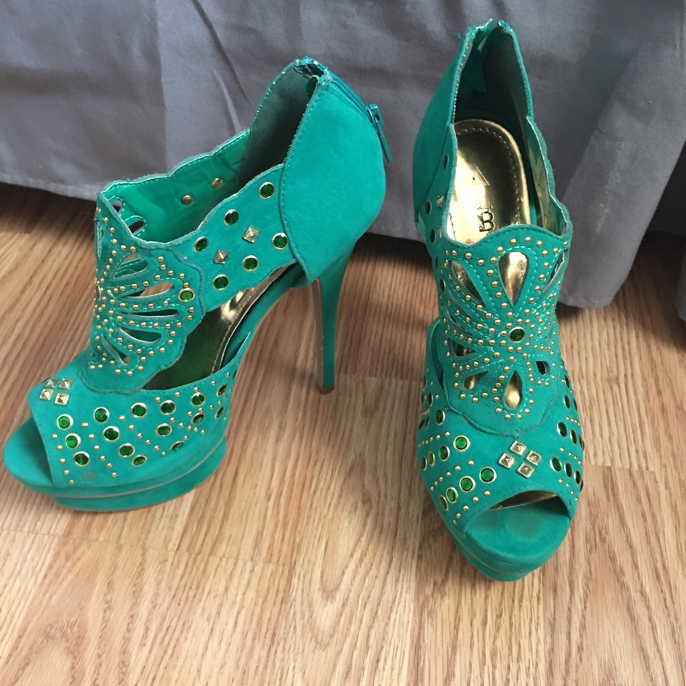 Green and gold Alba heels, size 8.5