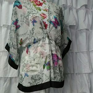 Bisou Bisou Butteryfly Kimono Top