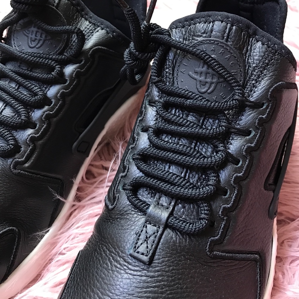 NWT Nike huarache black - Picture 7 of 7