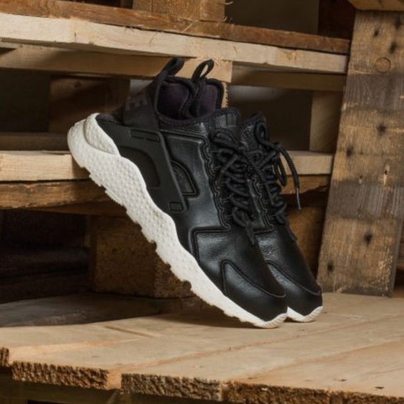 NWT Nike huarache black - Picture 4 of 7