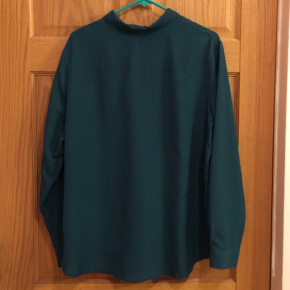 Women's Old Navy sheer blouse - Picture 2 of 5