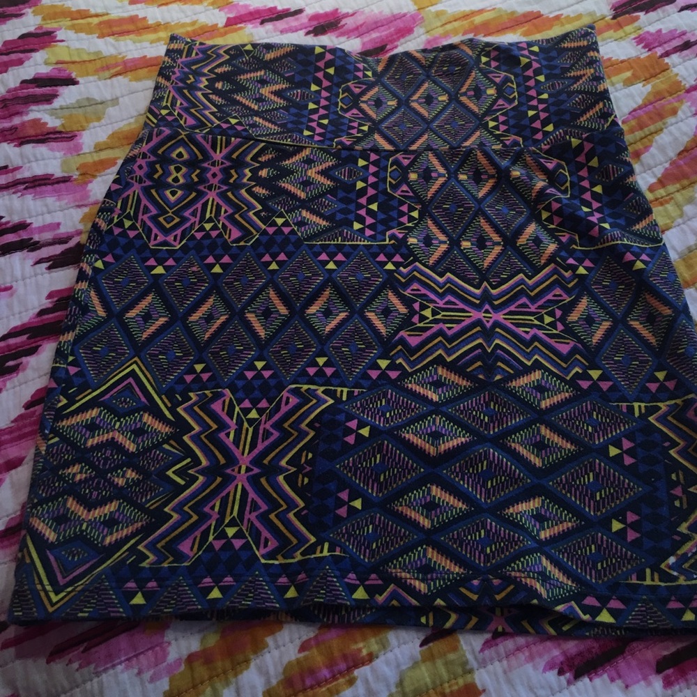💐 Charlotte Russe tribal print skirt 💐