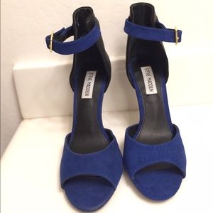 Awesome New Steve Madden Blue and Black heels