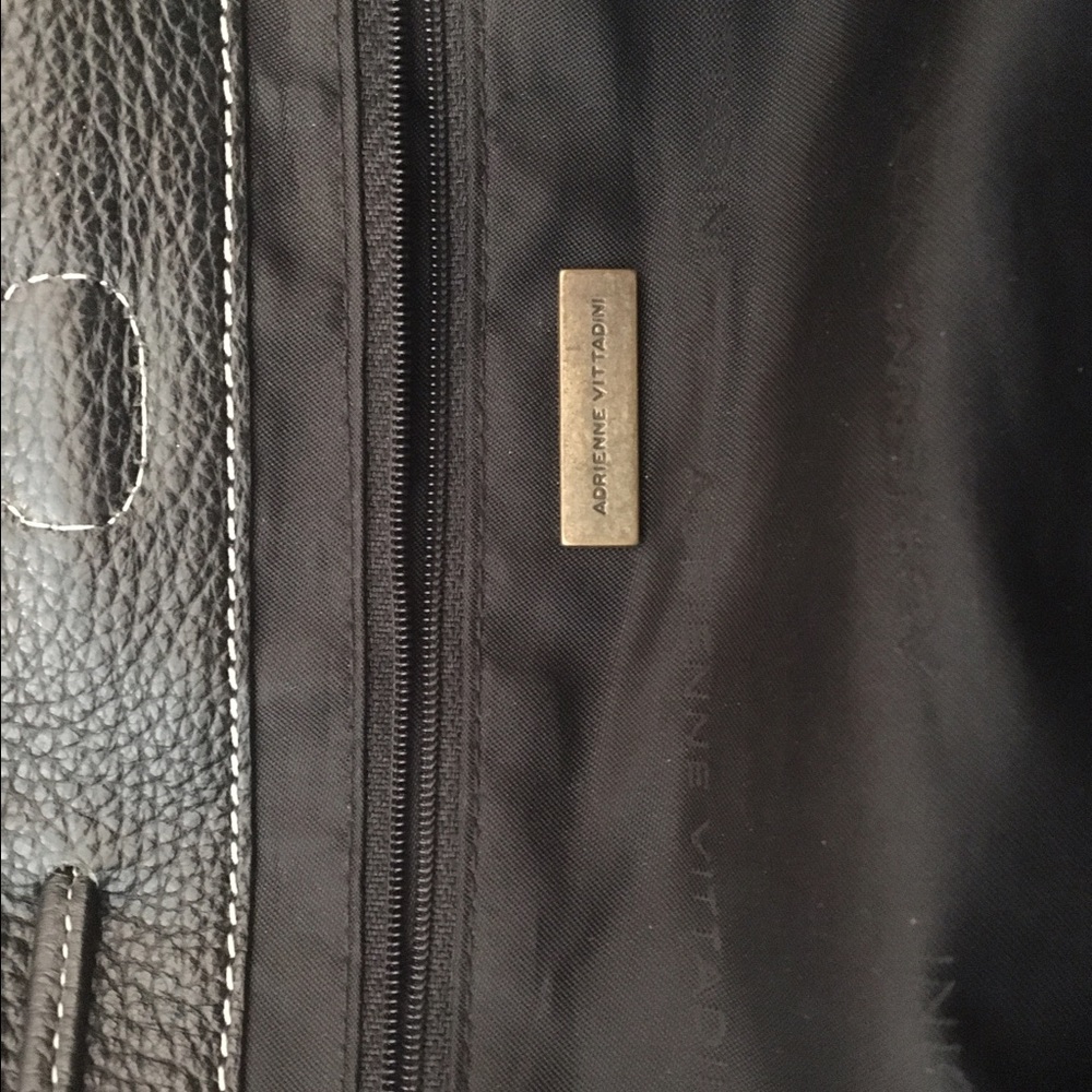 Handbag - Picture 5 of 6