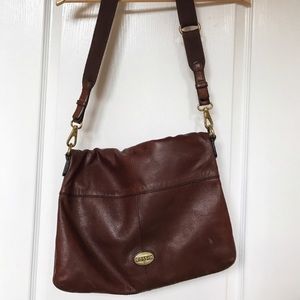 well loved crossbody messenger bag 💼