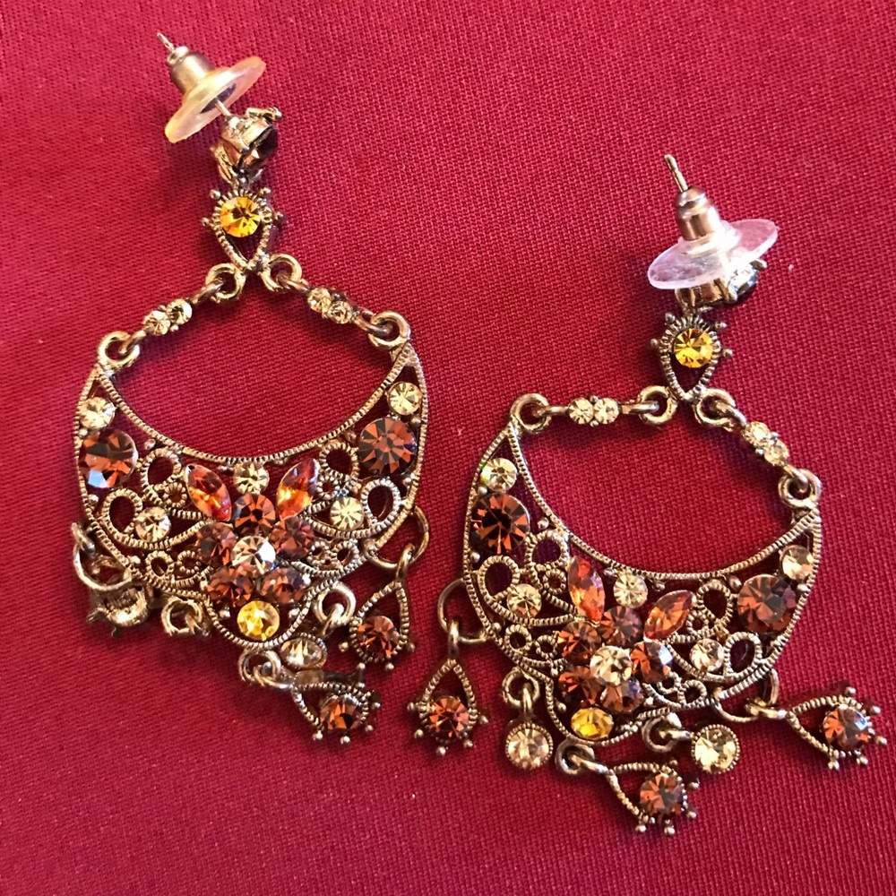 Earring Set - Picture 2 of 3