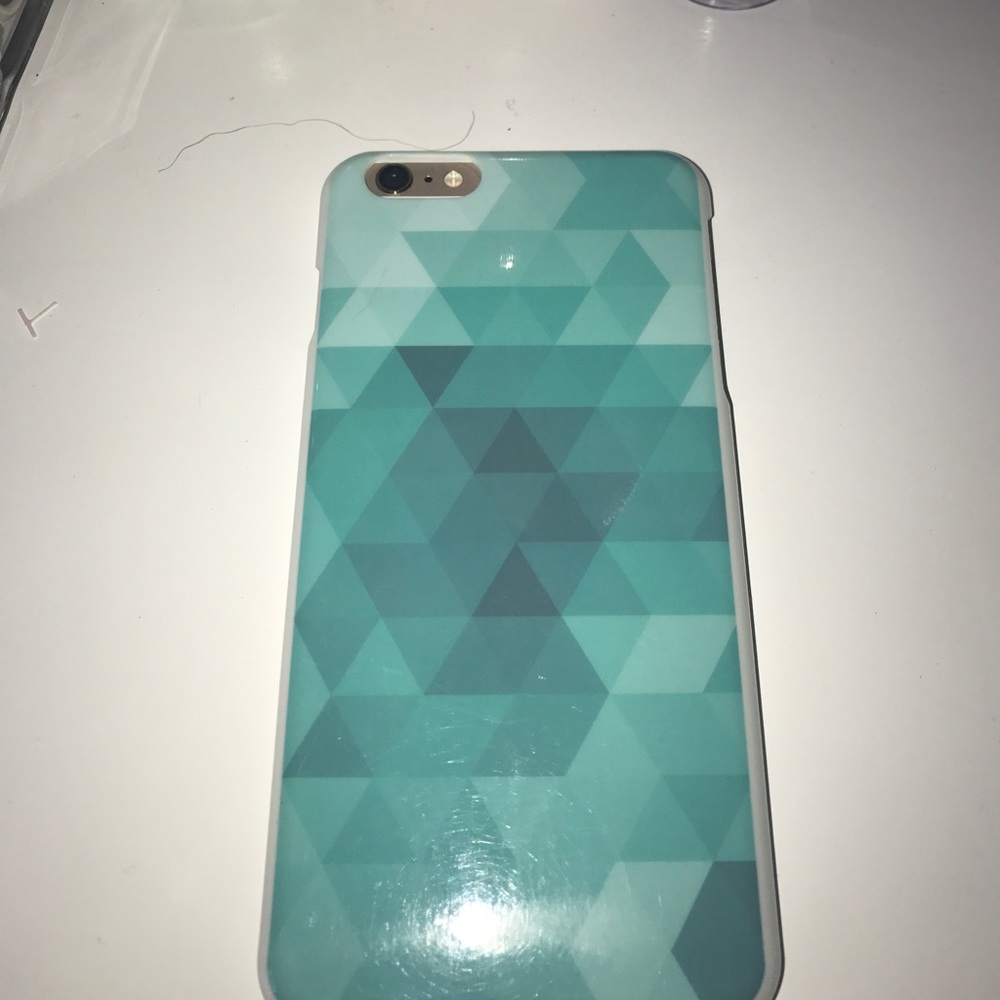 Iphone 6 plus blue snap on case
