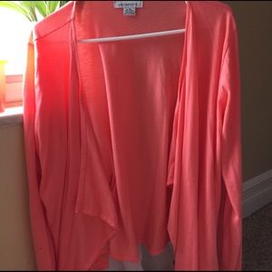 Coral Liz Claiborne cardigan. 🌺