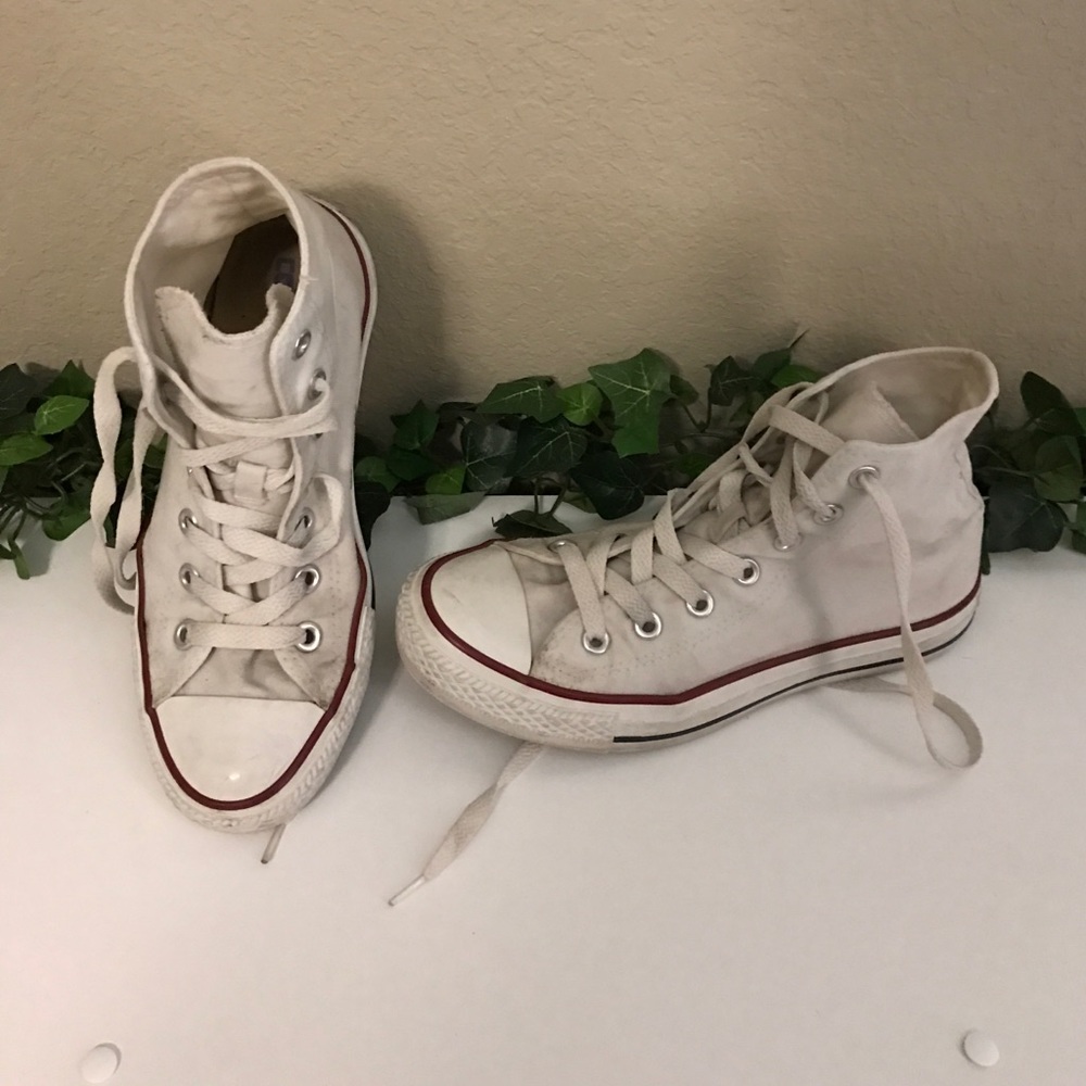High top Chucks
