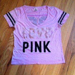 VS Pink T