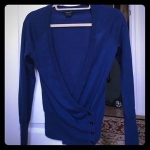 Lovely blue Club Monaco cardigan w/offset buttons