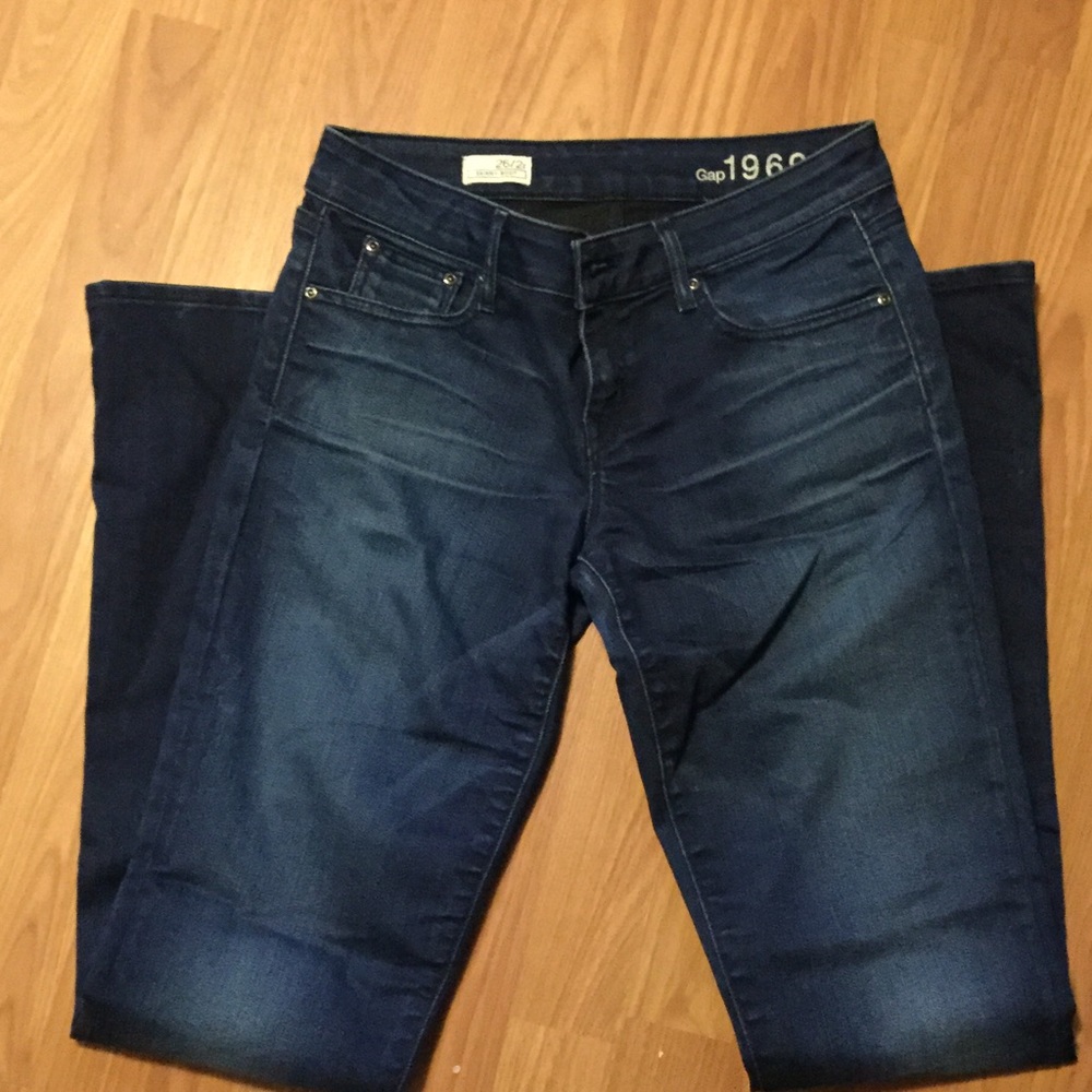 Darker gap jeans 26 2r