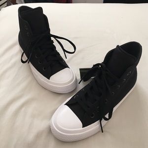 Converse Chuck Taylor II High Top