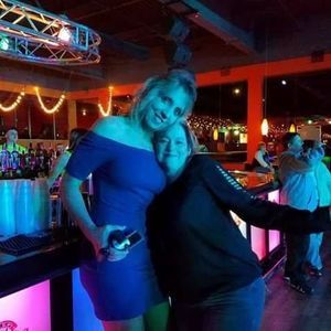 Meet your Posher, Becky