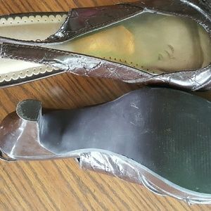 Brown dress shoes